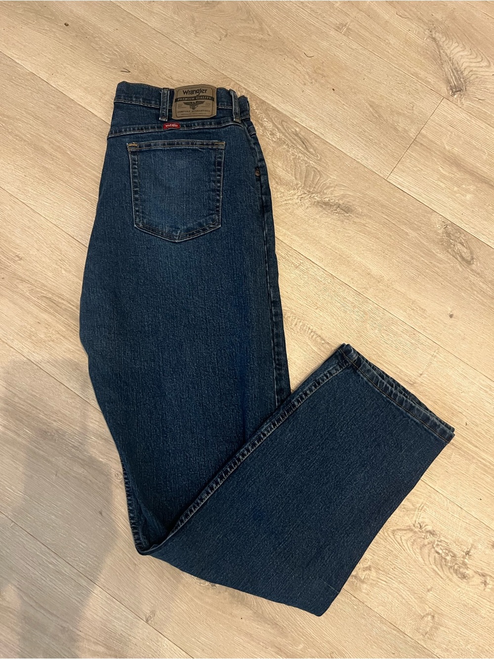 Wrangler Men’s Dark Blue Relaxed Jeans